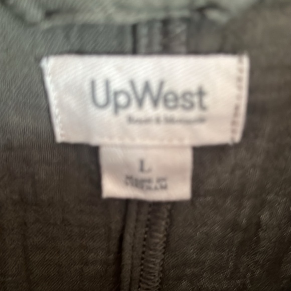 Upwest romper army green size Large - Picture 3 of 5